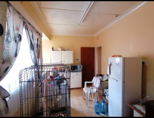 3 BEDROOM FREESTANDING FOR SALE IN STILFONTEIN EXT 4
